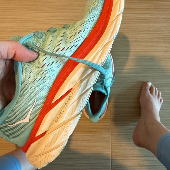 HOKA Women's Clifton 8 Running Shoes - Teal and Red - Picture 11 of 16